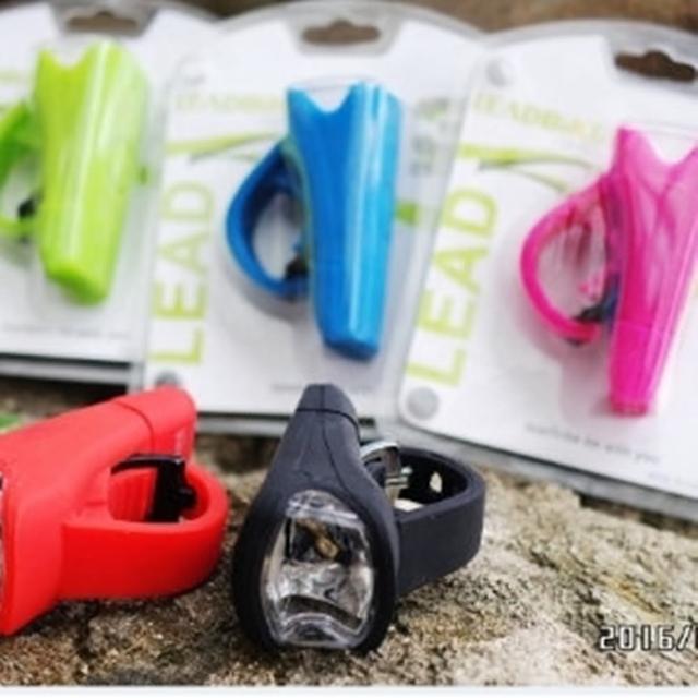 【好物推薦】MOMO購物網【May Shop】自行車前燈 單車燈 LED燈(USB充電頭燈)好嗎momoe購物台 【好物推薦】MOMO購物網【May Shop】自行車前燈 單車燈 LED燈(USB充電頭燈)好嗎momoe購物台