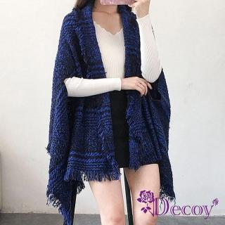 【Decoy】黑線藍格＊毛絨保暖流蘇披肩斗篷罩衫