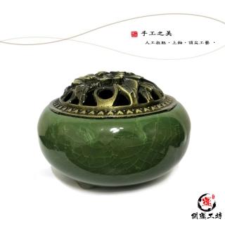 【開運工坊】仿古陶瓷三足小香爐-冰裂綠(加贈檀香30入)