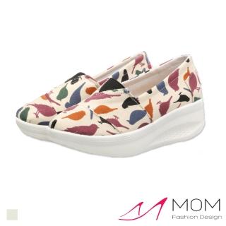 【MOM】歐美流行款彩色小鳥圖樣透氣帆布懶人休閒搖搖鞋 健走鞋(米)