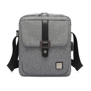 【CoolBell】便攜USB隨身斜背包平板電腦包(灰色)