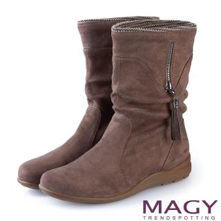 【MAGY】暖冬時尚 2WAY抓皺絨布素面百搭中筒靴(可可)