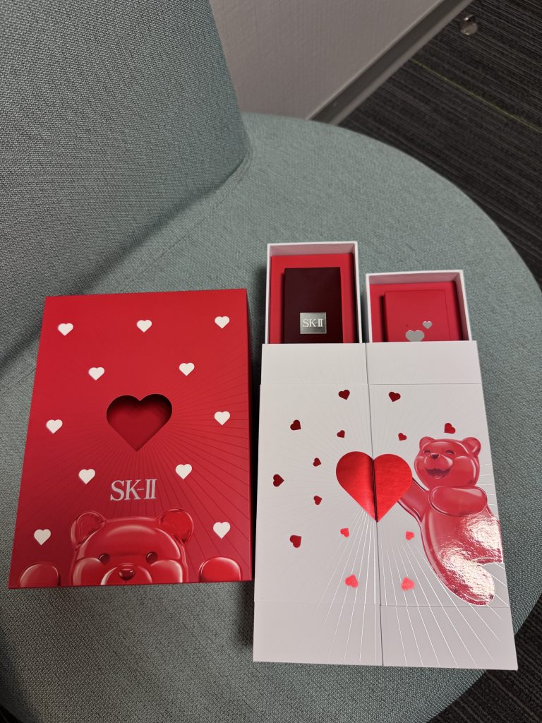 SK-II情人節禮盒展開