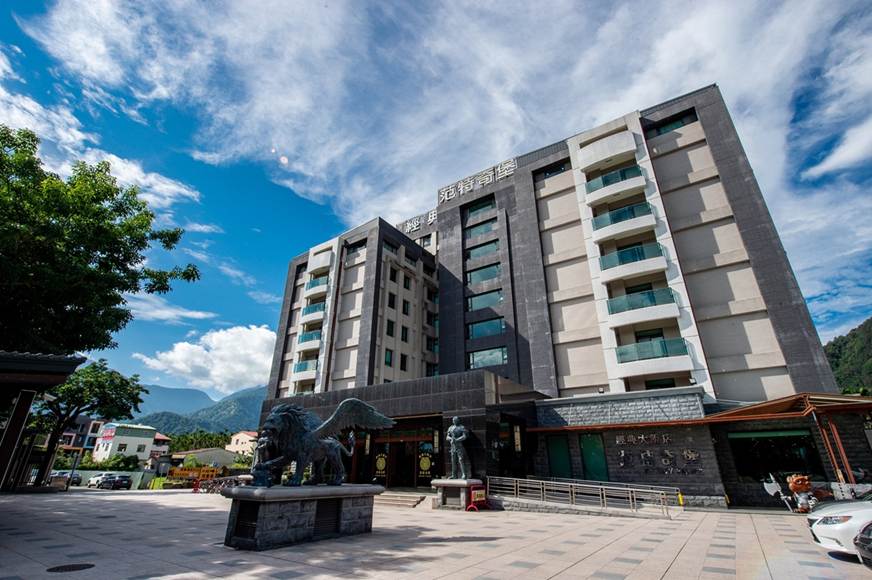 南投懶人旅遊首選★經典大飯店范特奇堡
